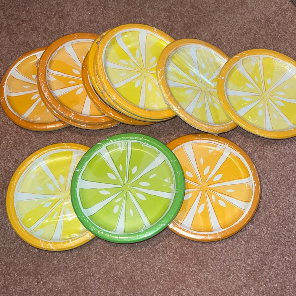 NWT 96pc lemon orange lime slice tutti frutti 6 7/8in paper plates